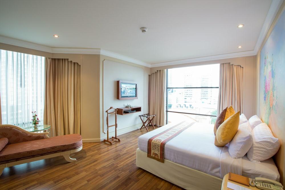 The Emerald Hotel Bangkok Exterior photo